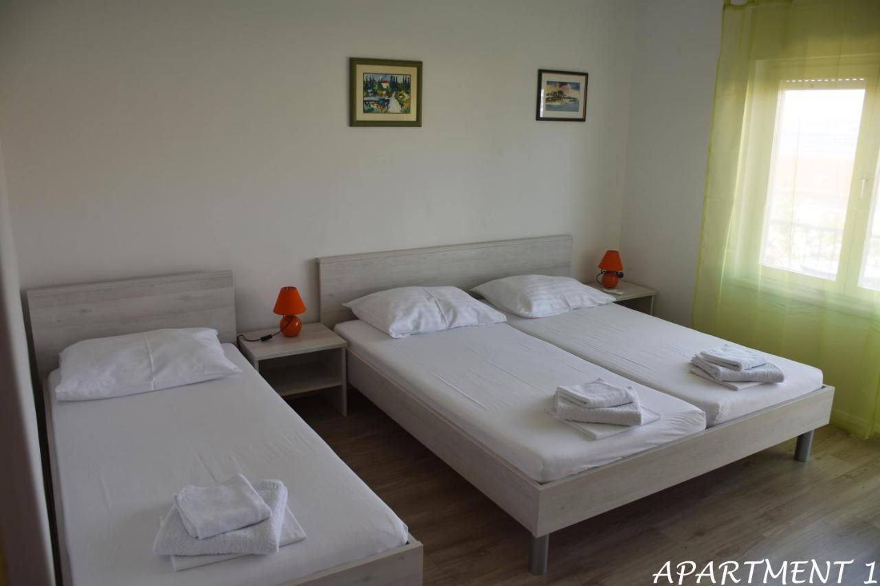 Apartments Luka Trogir Ngoại thất bức ảnh