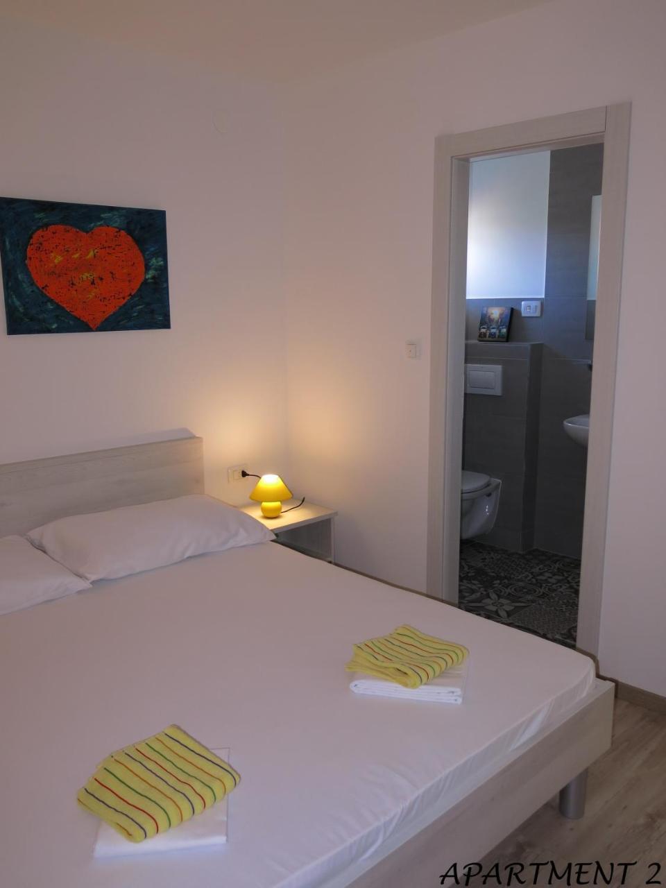 Apartments Luka Trogir Ngoại thất bức ảnh