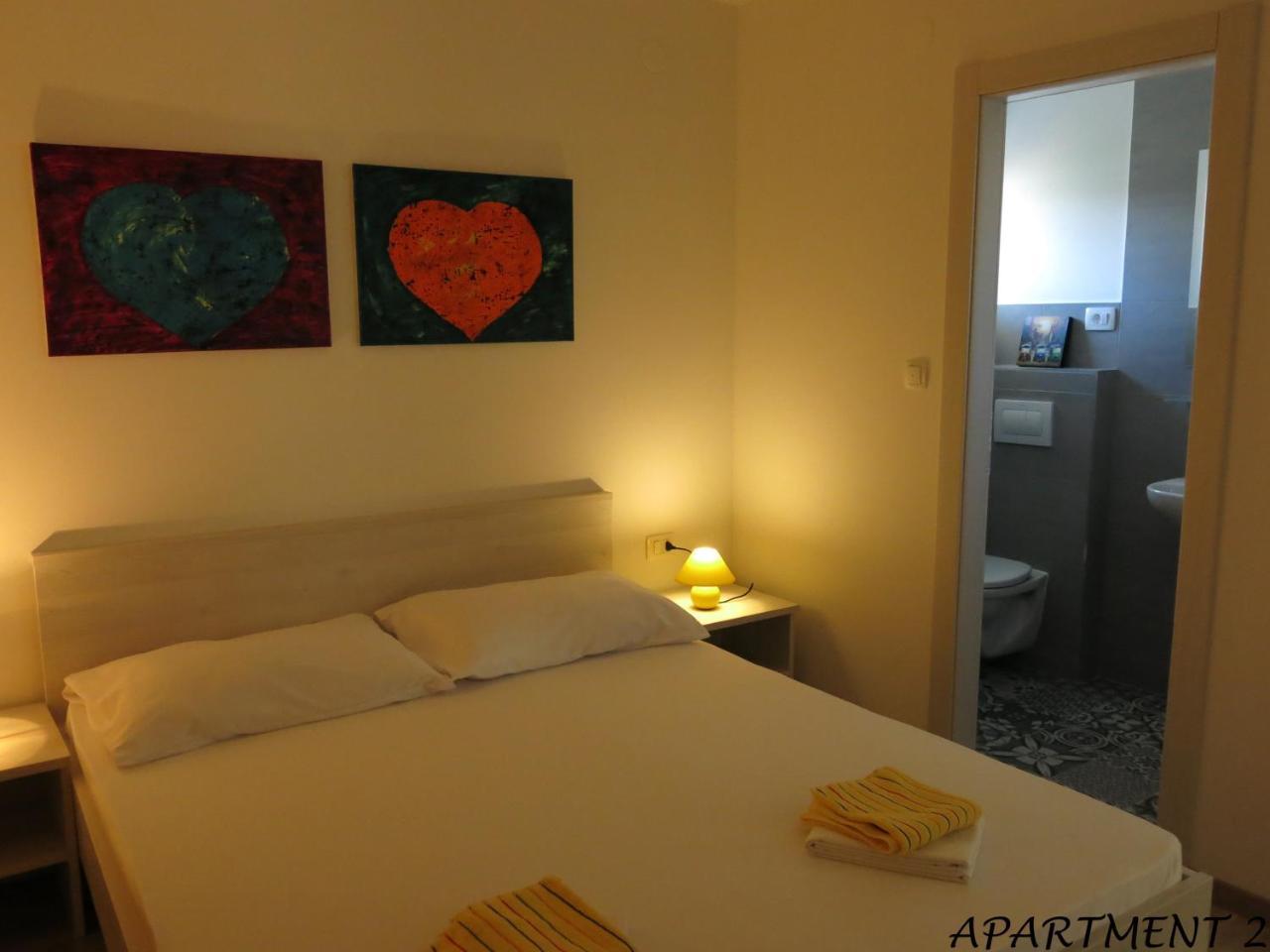 Apartments Luka Trogir Ngoại thất bức ảnh